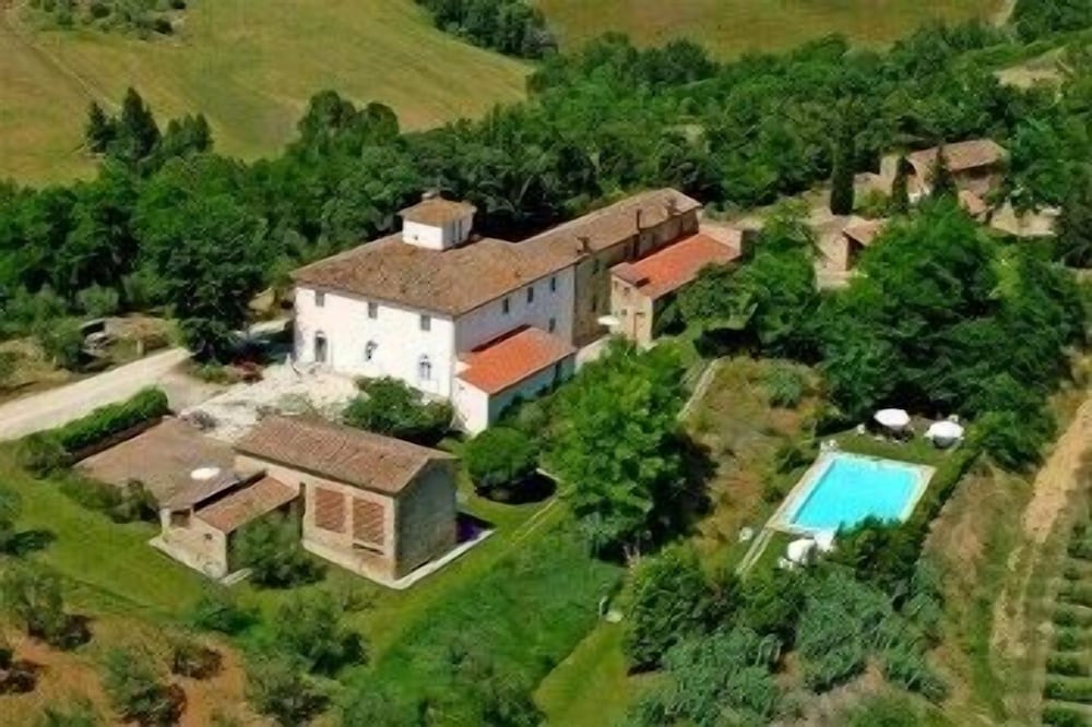 Farm House La Moraia