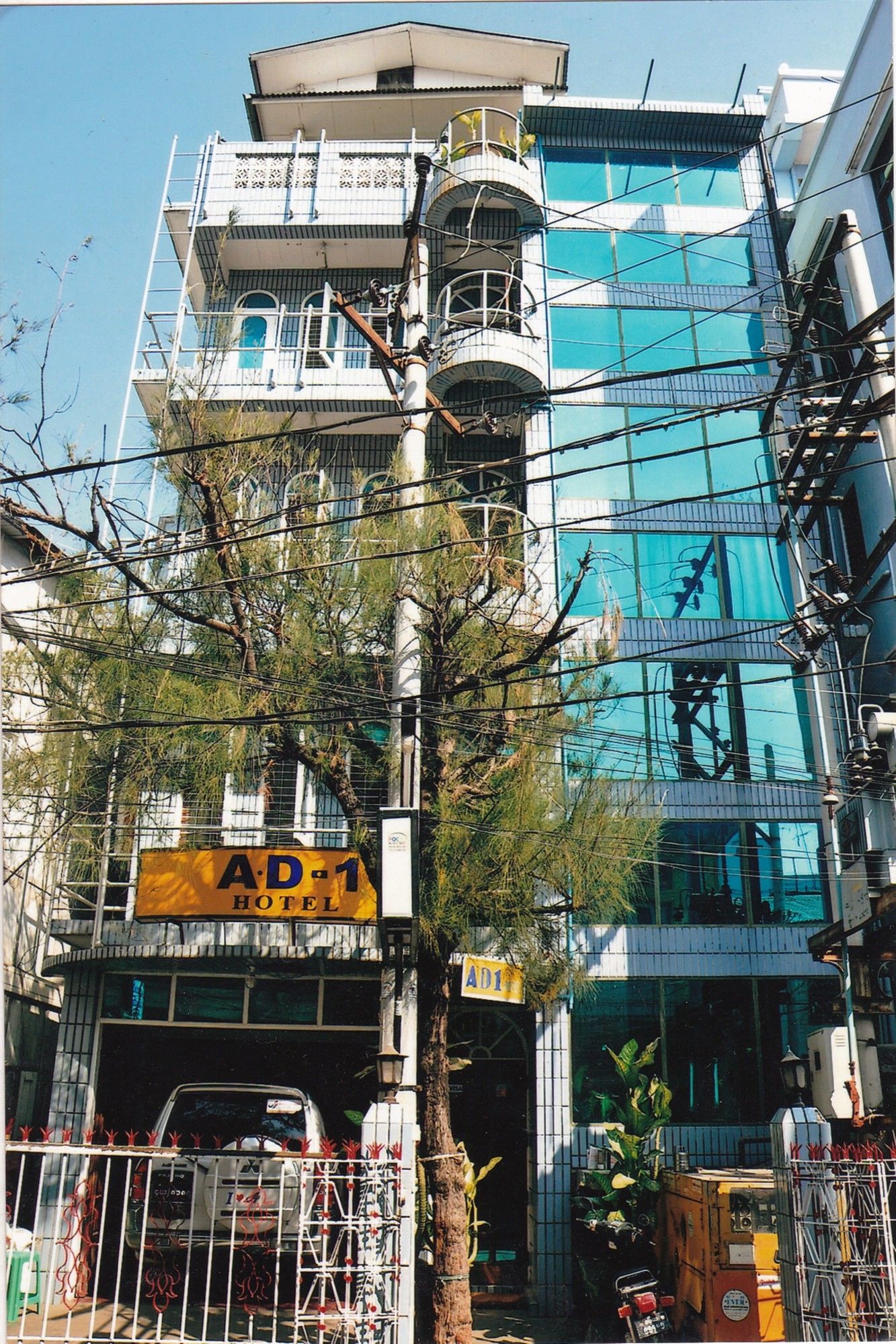 AD1 Hotel