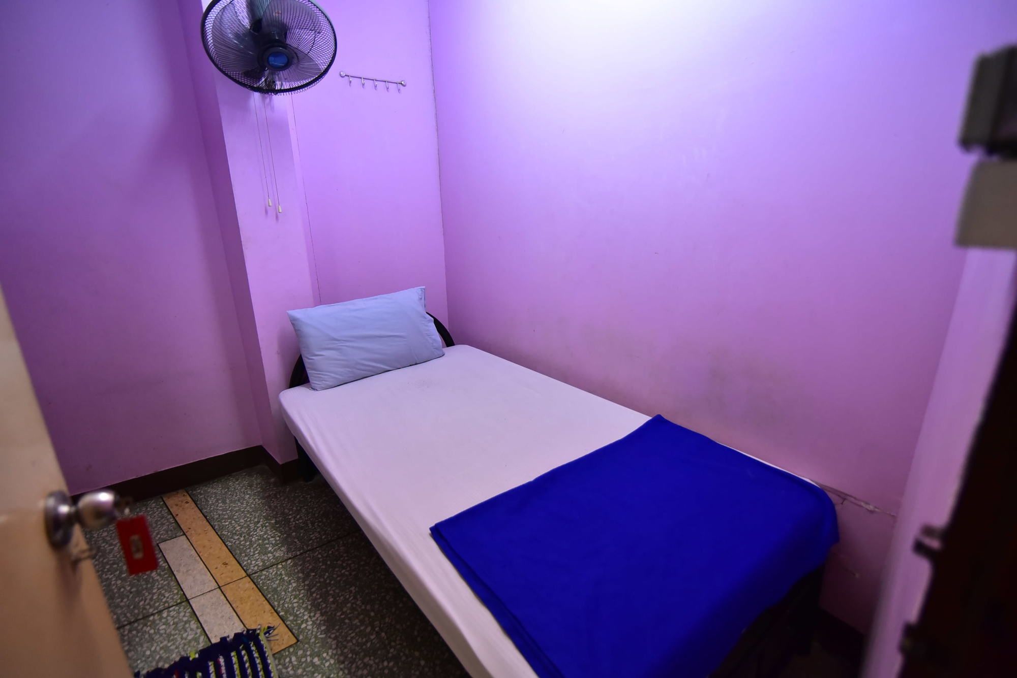 Khaosan Rainbow Hostel