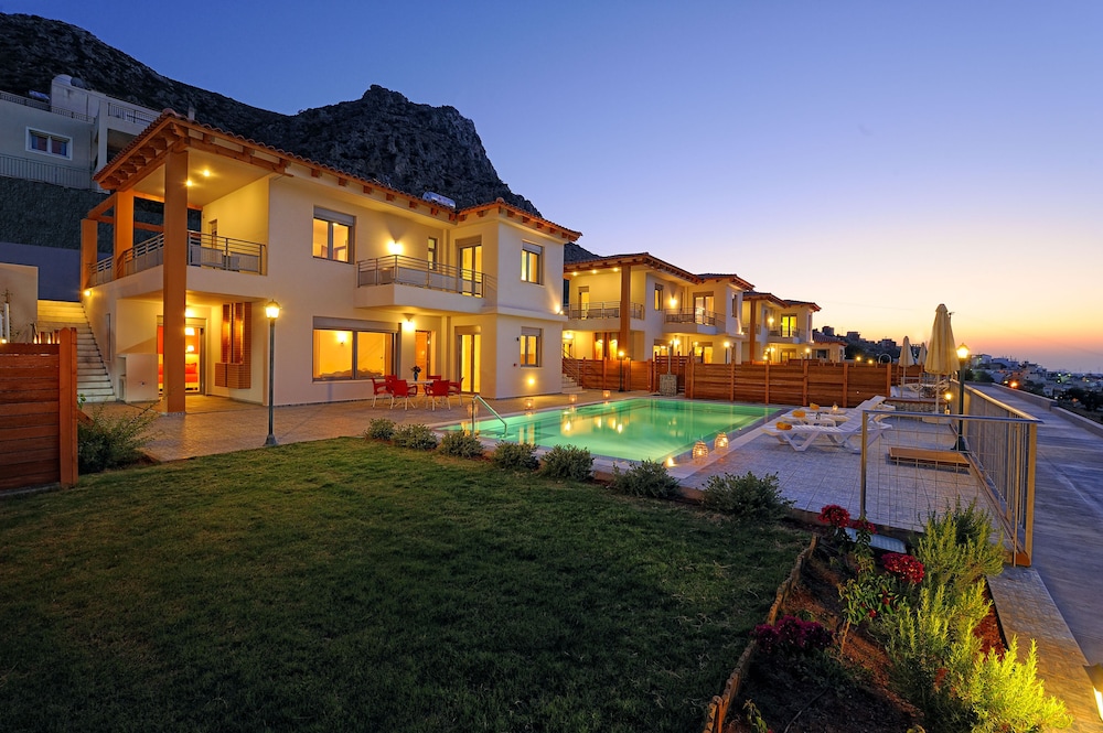 Danaes Luxury Villas