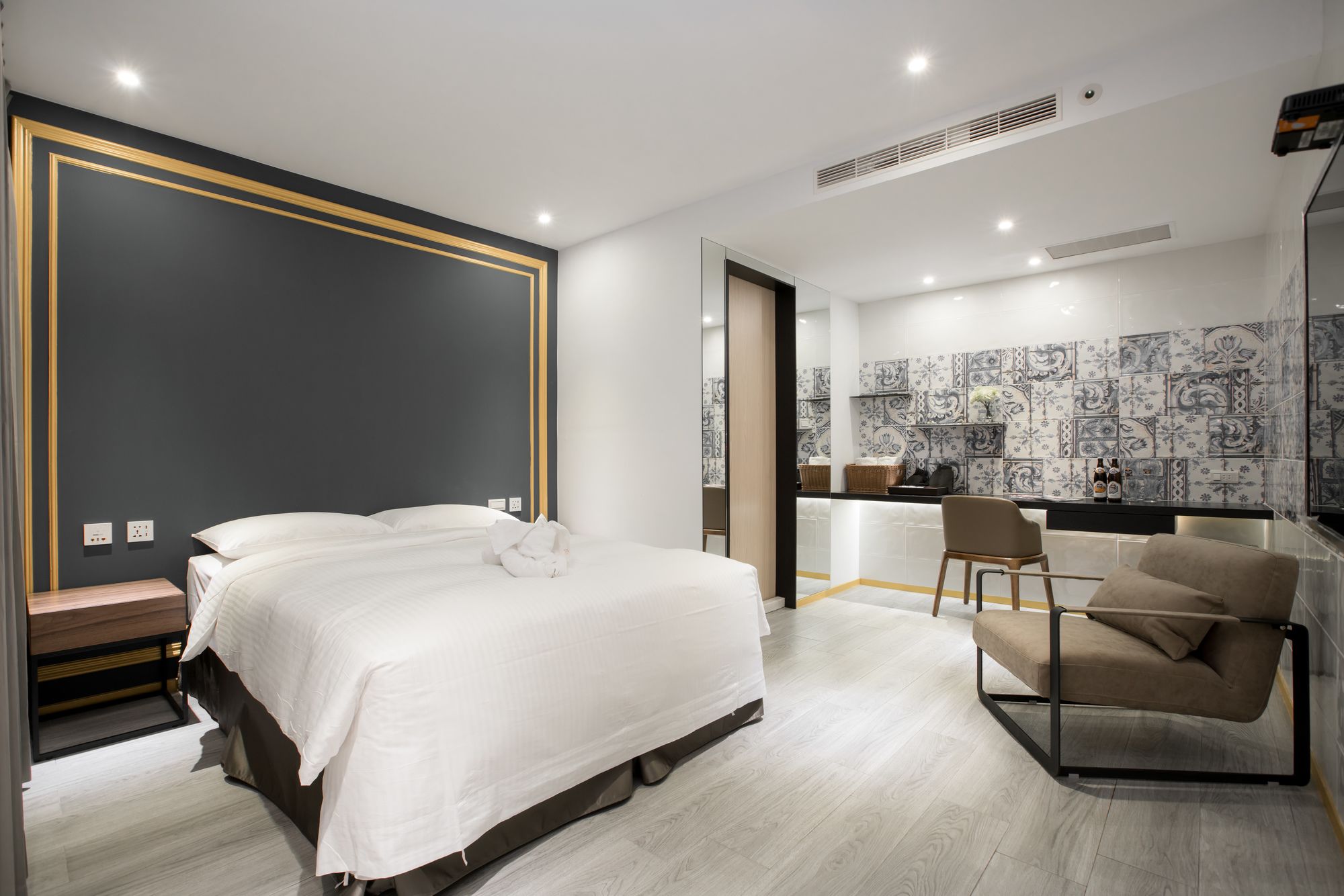 Beer Hotel