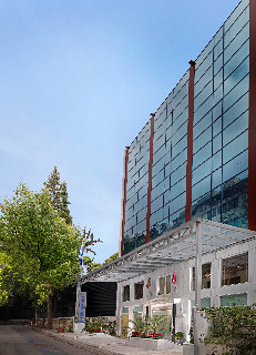 Best Western Plus Embassy Hotel