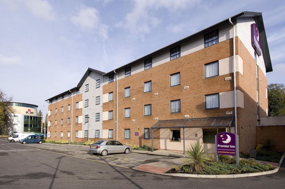Premier Inn Manchester West Didsbury