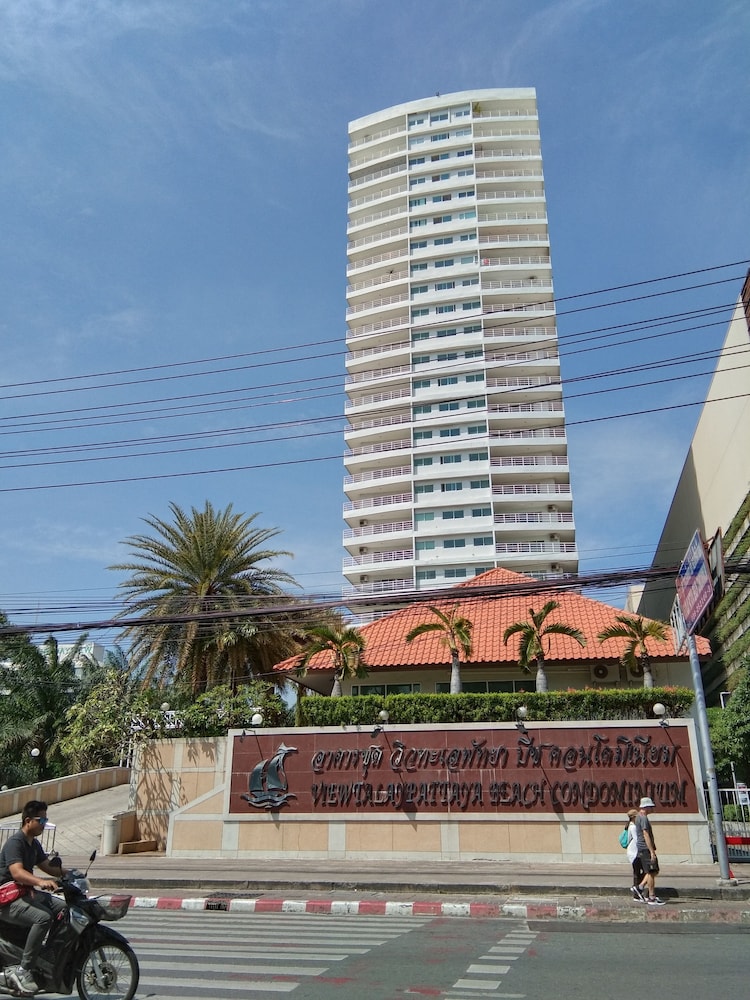 View Talay 6 Pattaya Beach Condominium by Pat42
