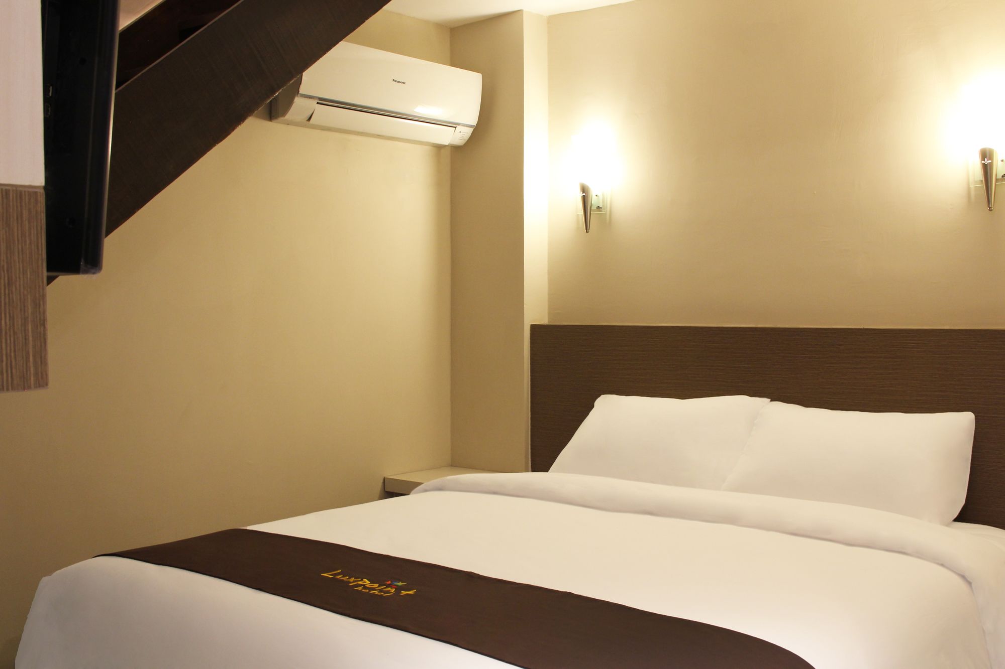 Luxpoint Hotel Surabaya