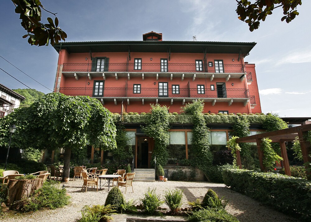 Hotel Churrut
