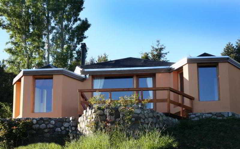La Sirenuse Lake Resort