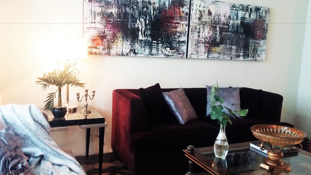 Casa Monraz Hotel Boutique & Galería