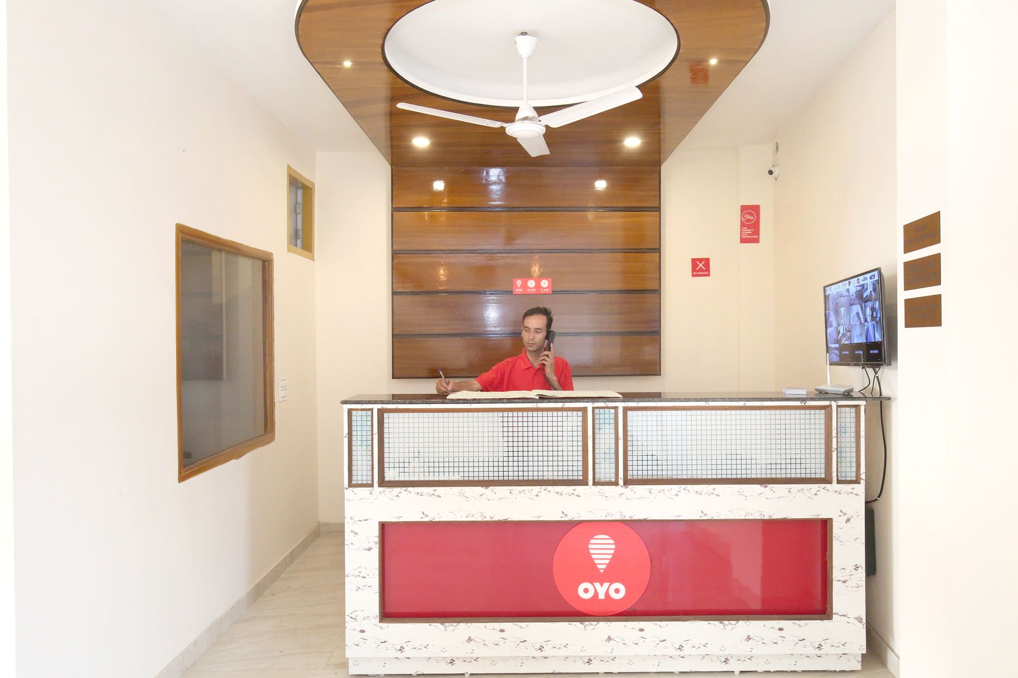 Hotel Golden Brooks by OYO Rooms