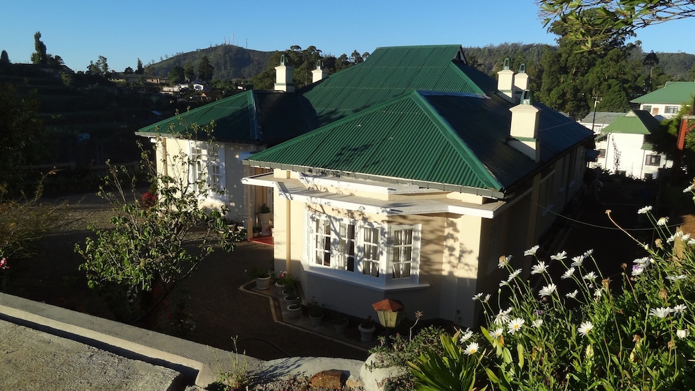 Senani Colonial Holiday Bungalow