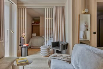 Buckle Street Studios By Locke