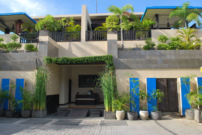 Alam Warna Villa