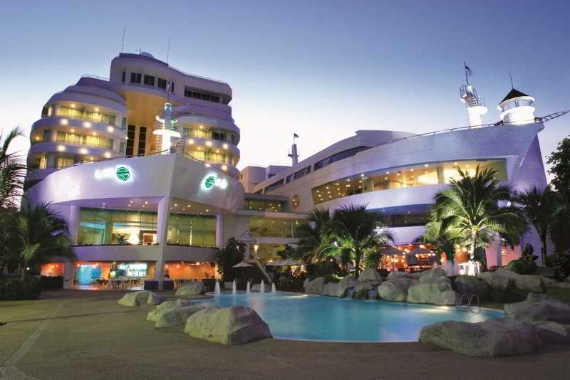 A-One The Royal Cruise Hotel