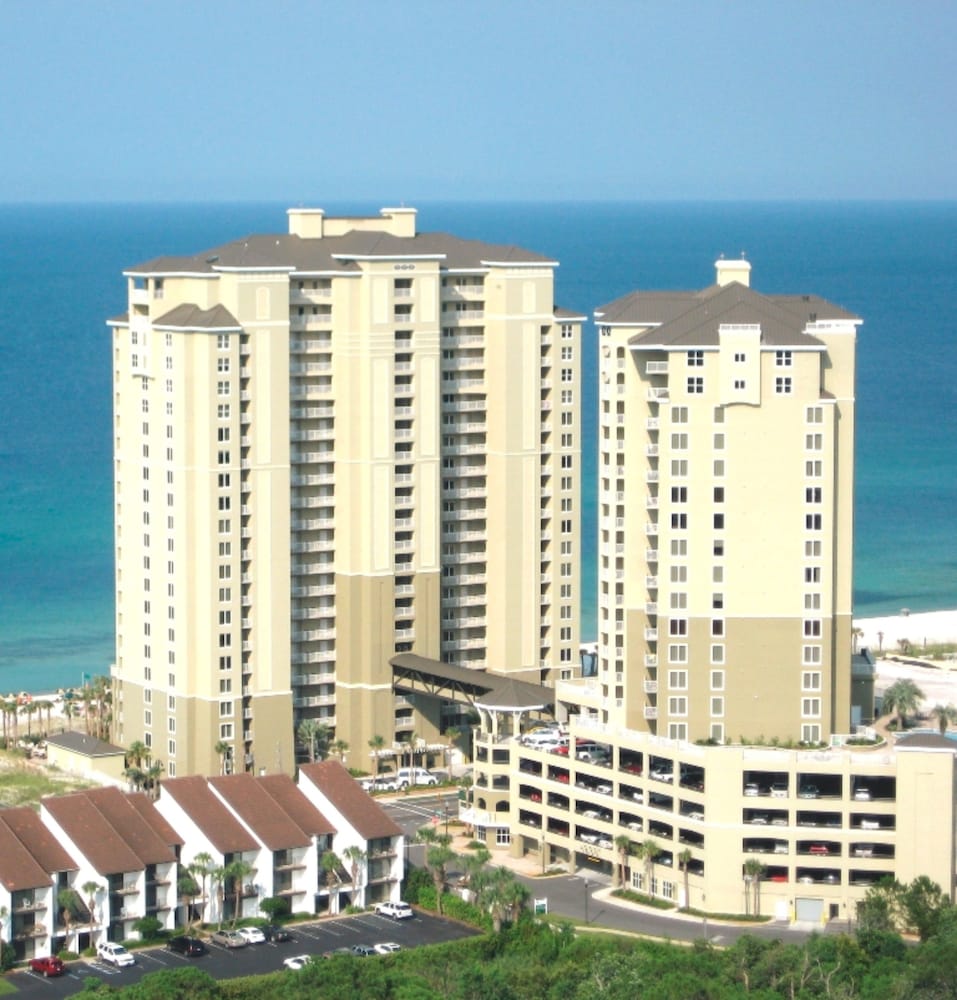 Grand Panama by Counts-Oakes