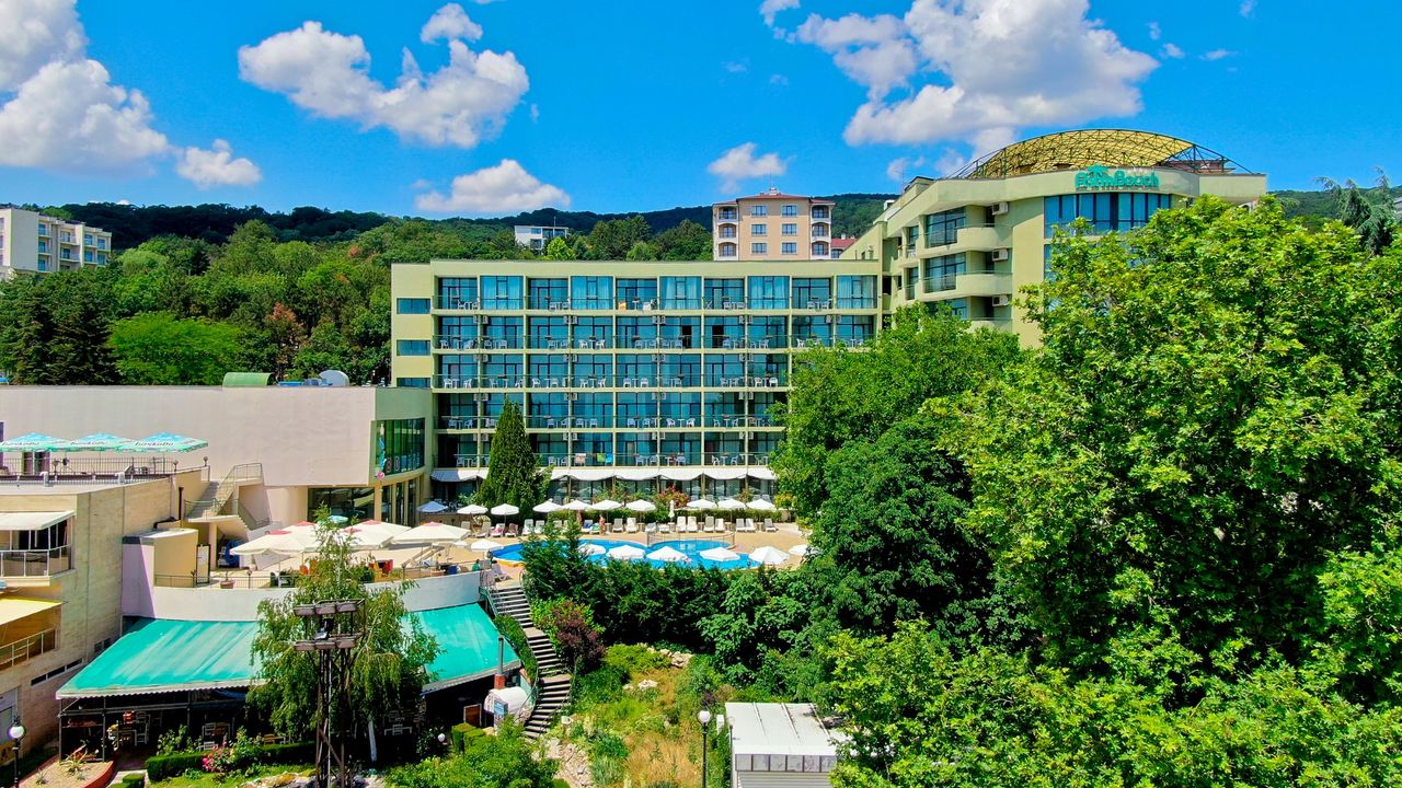 Palm Beach Hotel