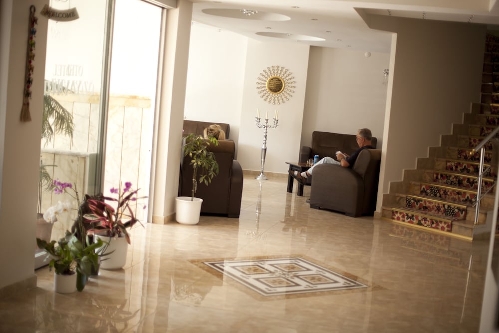 Otel Öz Yavuz