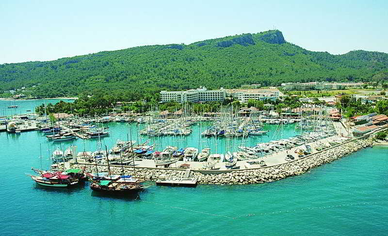 Viking Nona Beach Hotel