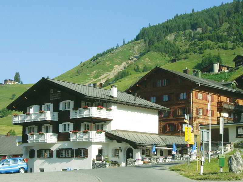 Madrisajoch