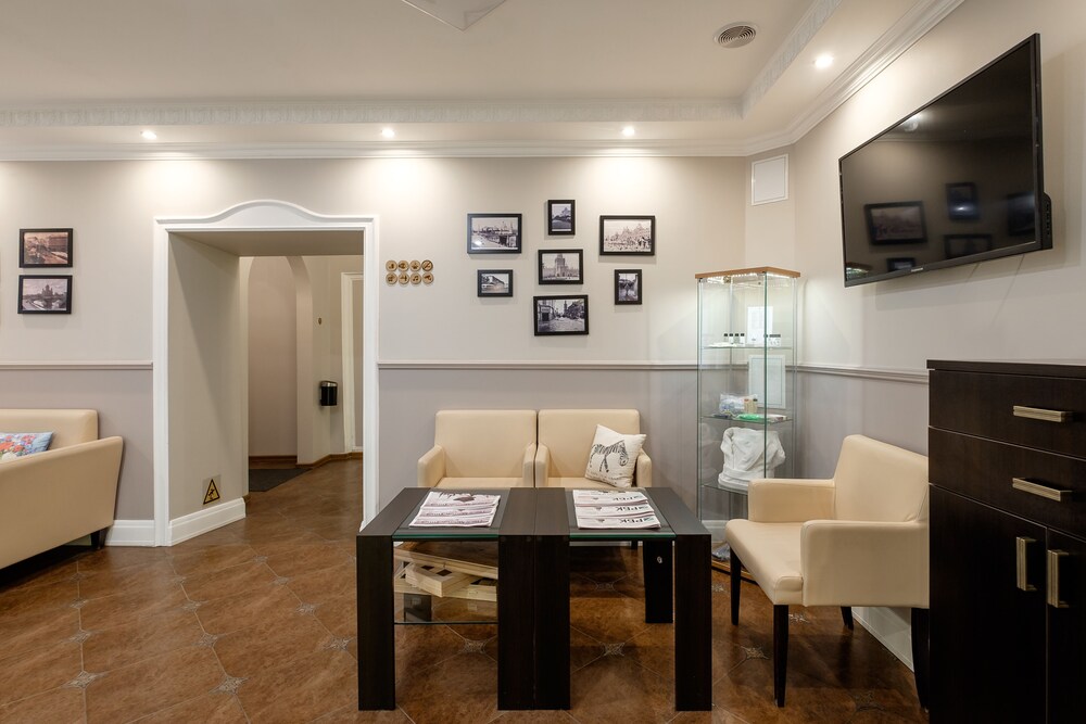 MIRROS Hotel Moscow Kremlin