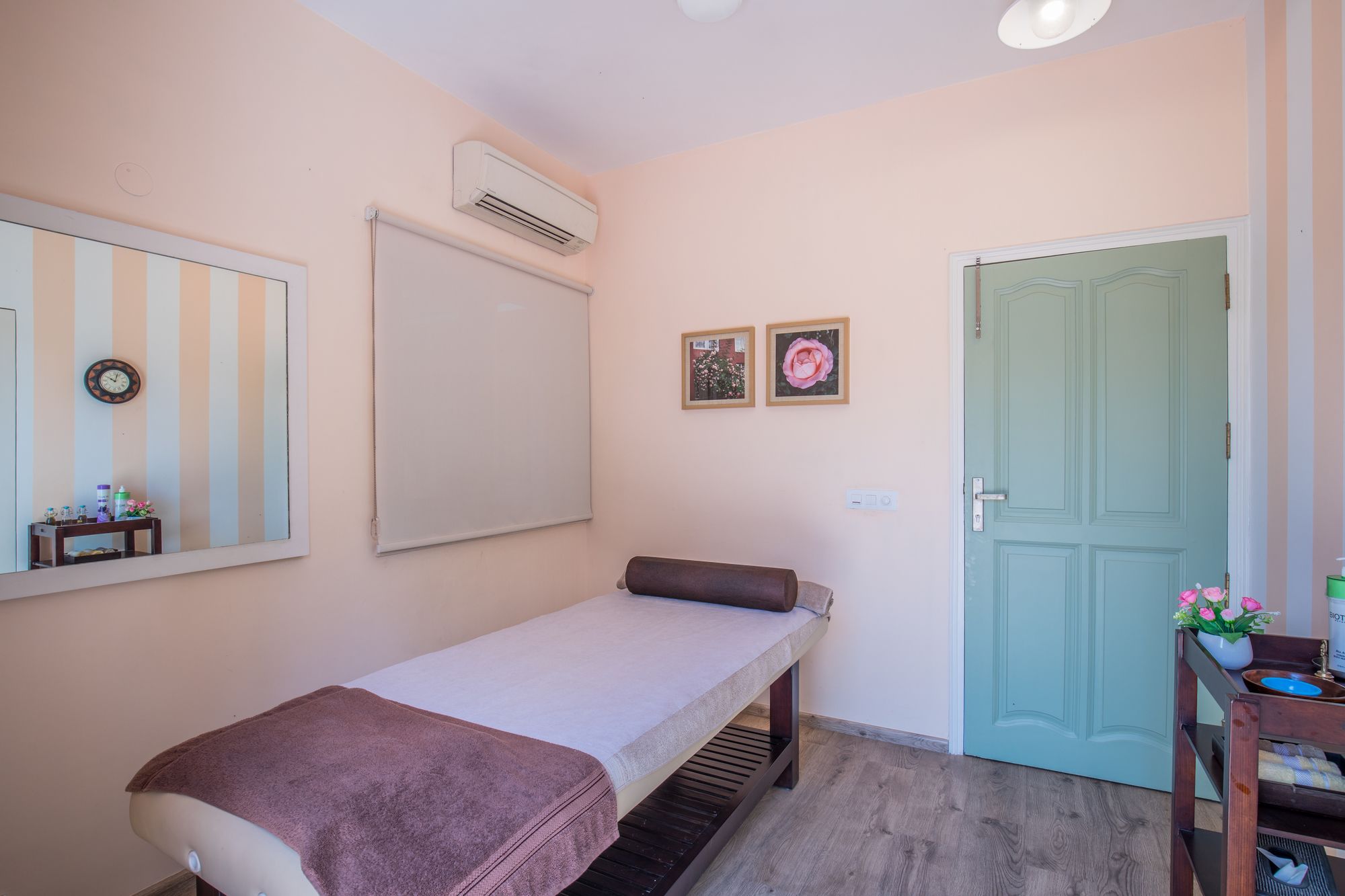 Karma Chalets