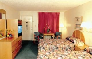 Claremont Kissimmee Hotel