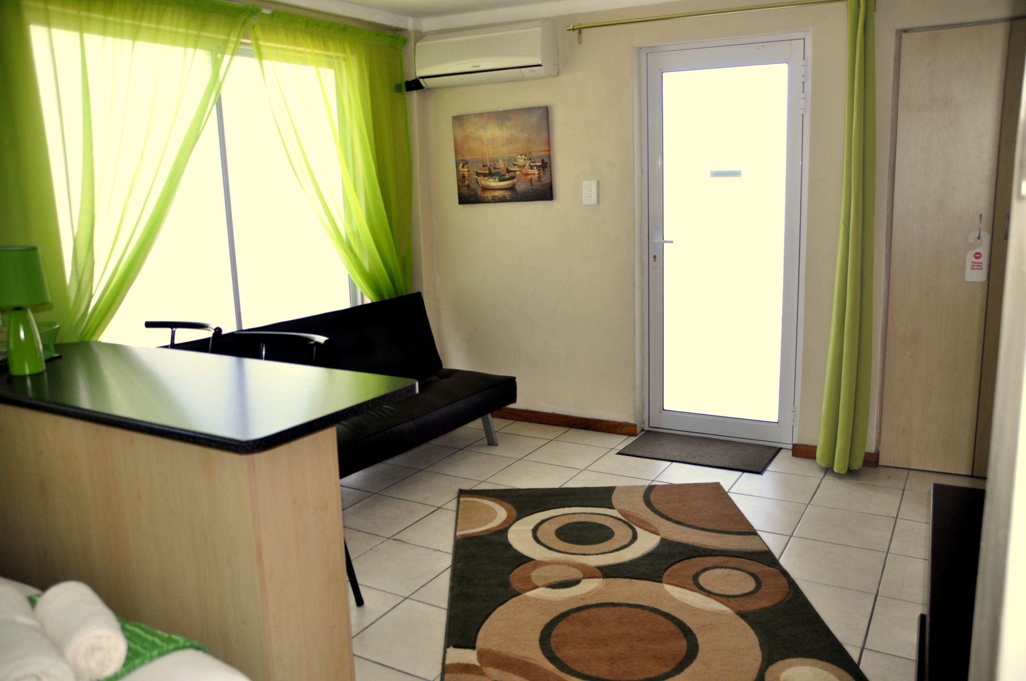 Cape Wine Route Guesthouse