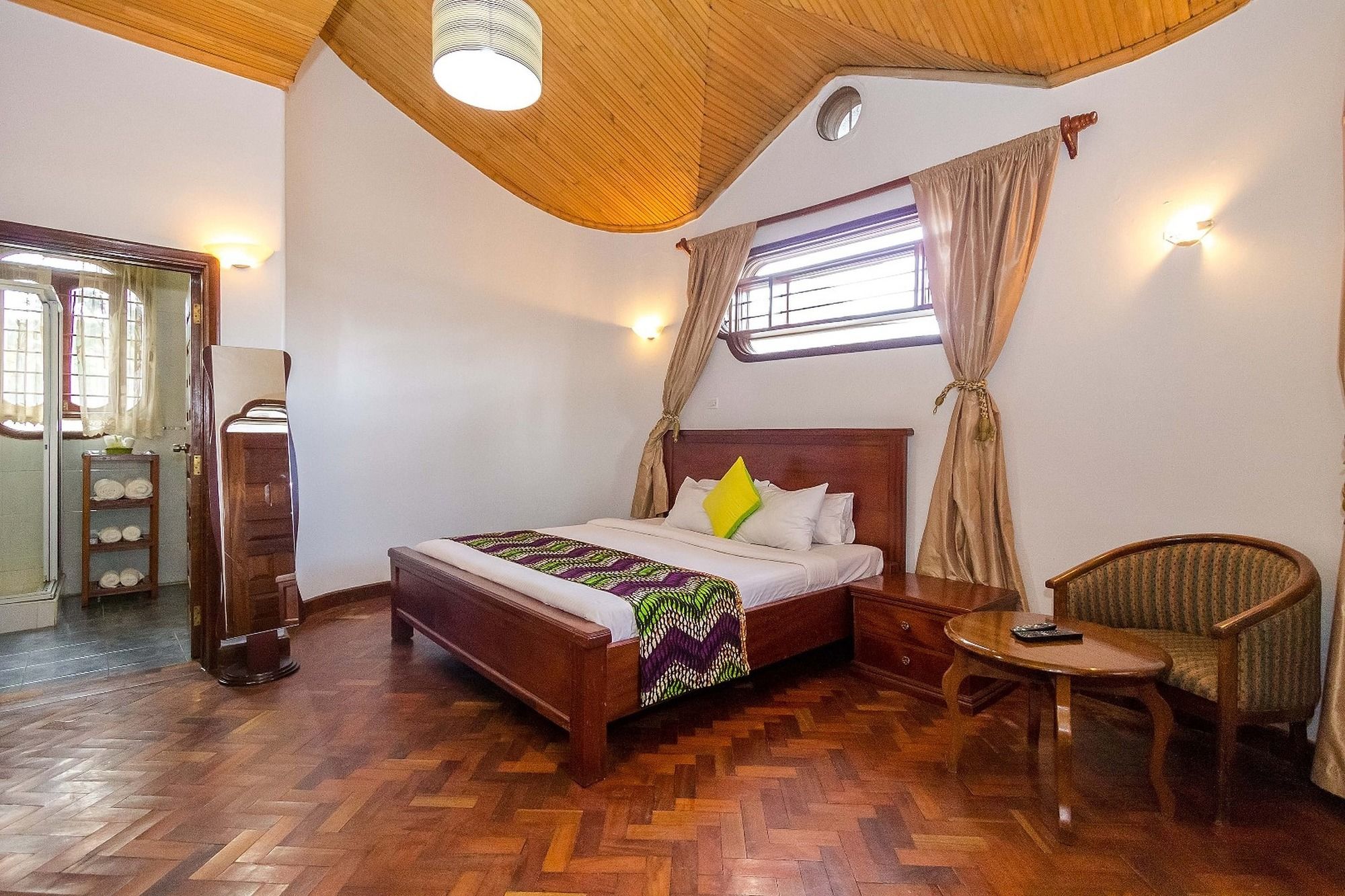 Lavington Hill House