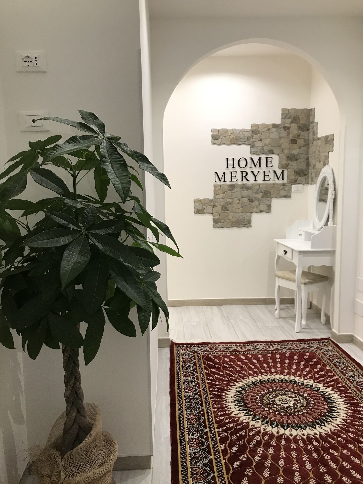 Home Meryem