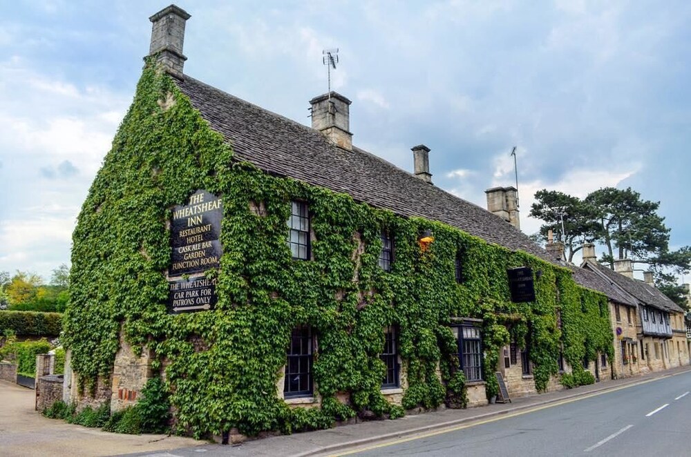 The Wheatsheaf Inn