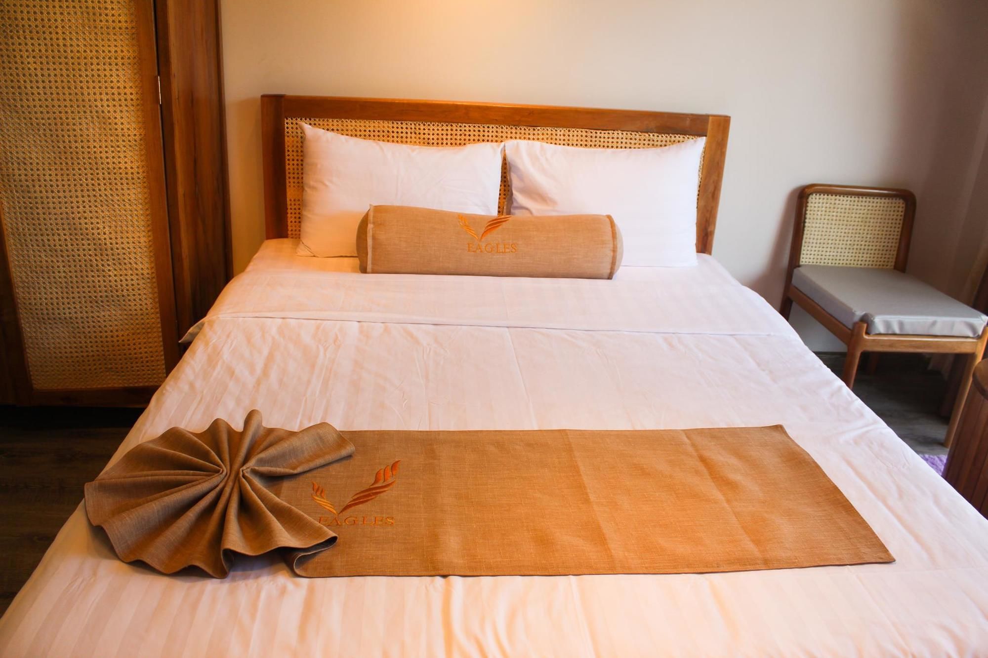 Eagles Beach Resort