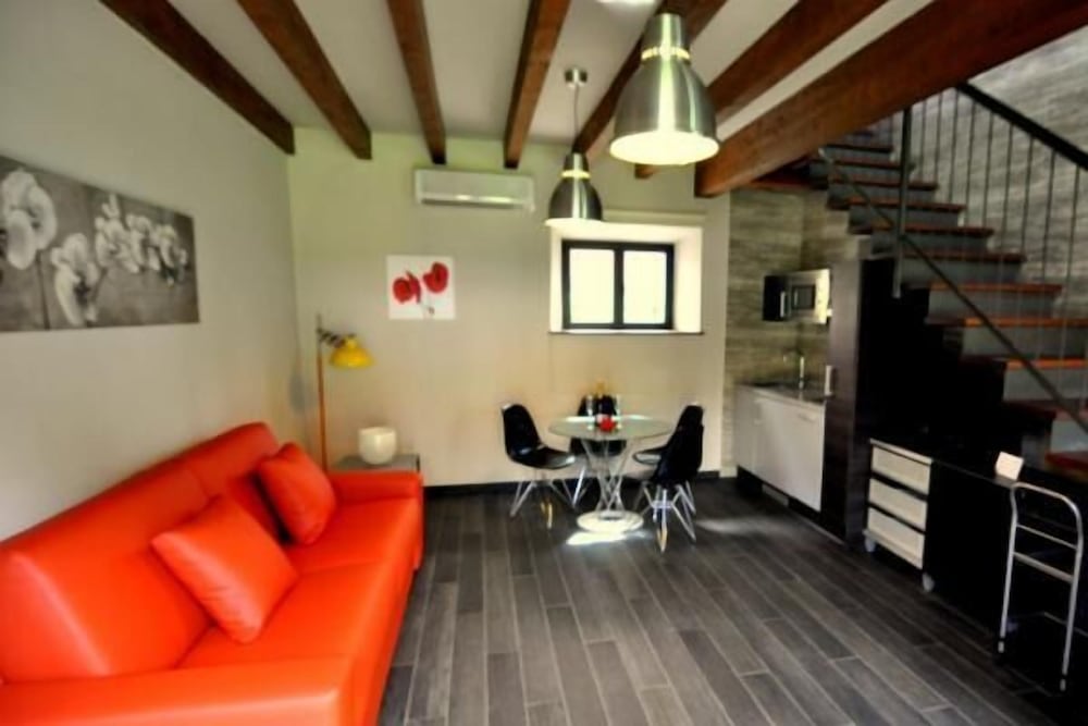 Apartamentos Rurales Casona La Sierra