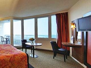 MERCURE THALASSA PORT CAMARGUE