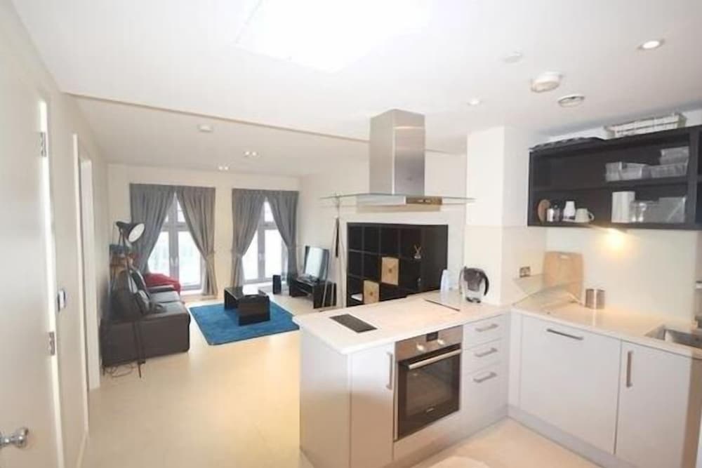 Bezier Apartments