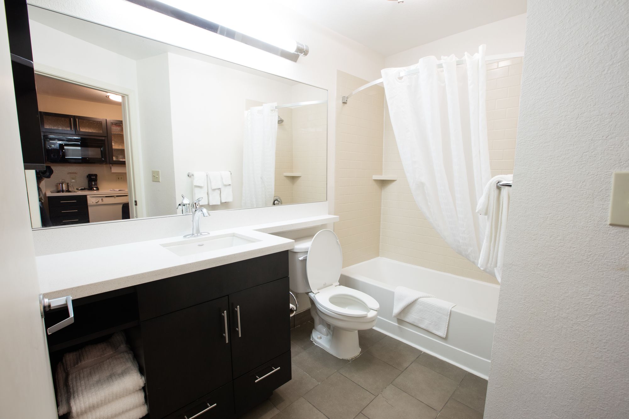 Sonesta Simply Suites Austin South