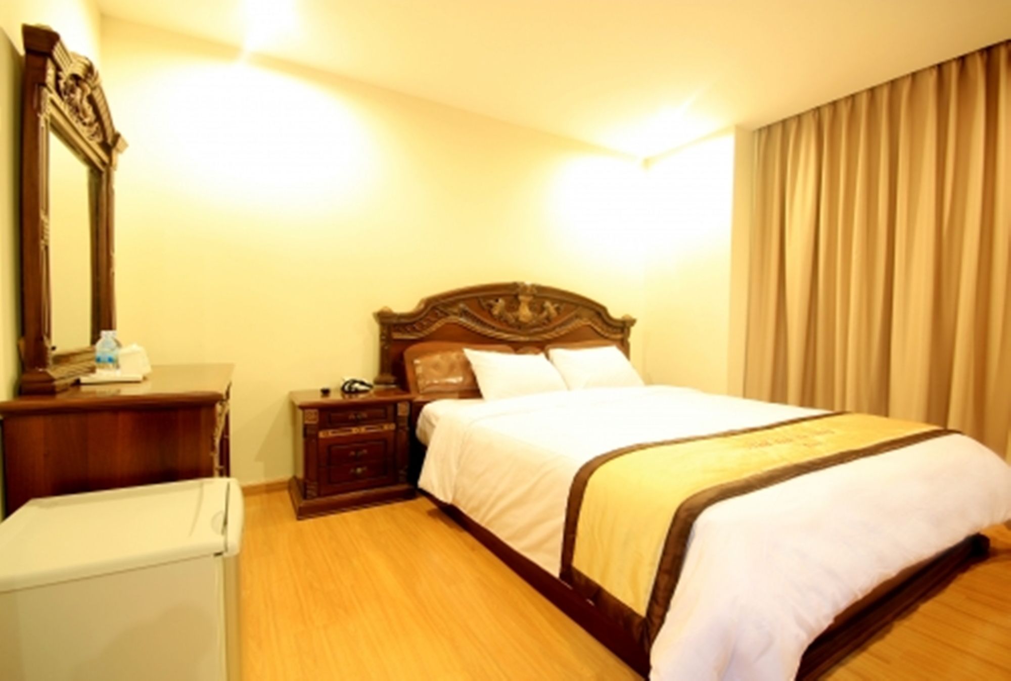 Nhat Linh Da Nang Hotel