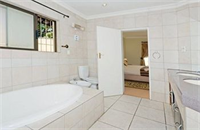 Gutlom Inn Lodge