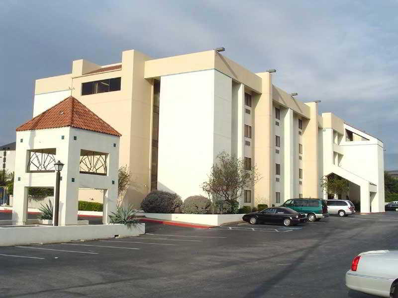 La Quinta Inn by Wyndham Austin North