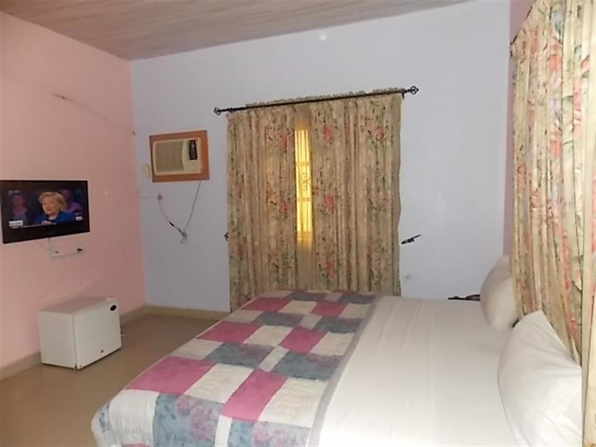 De Next Centre Resort Limited