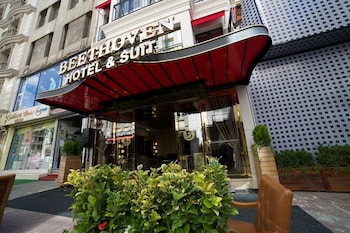 Beethoven Hotel And Suite