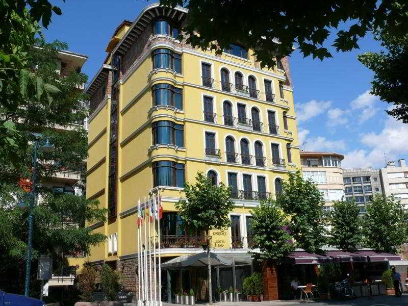 Mega Residence Hotel