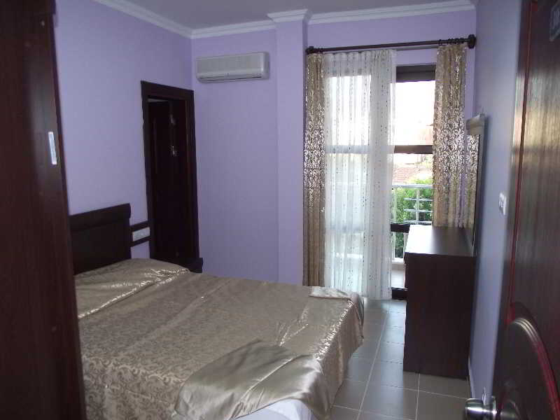 VERDA HOTEL HOLIDAY WORLD