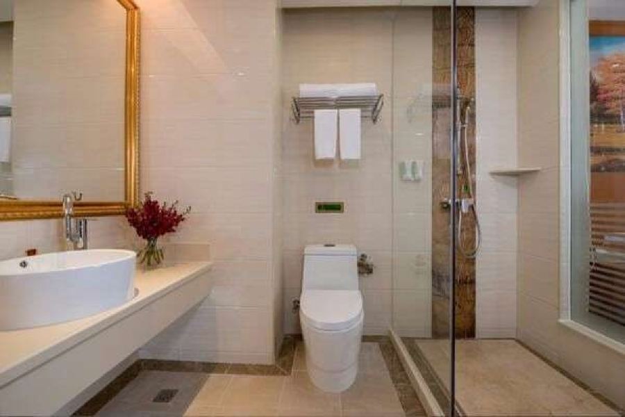 Golden Phoenix Hotel