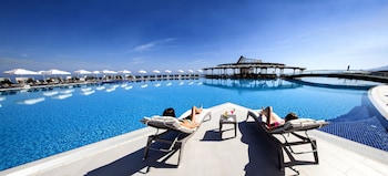 Elexus Hotel And Spa