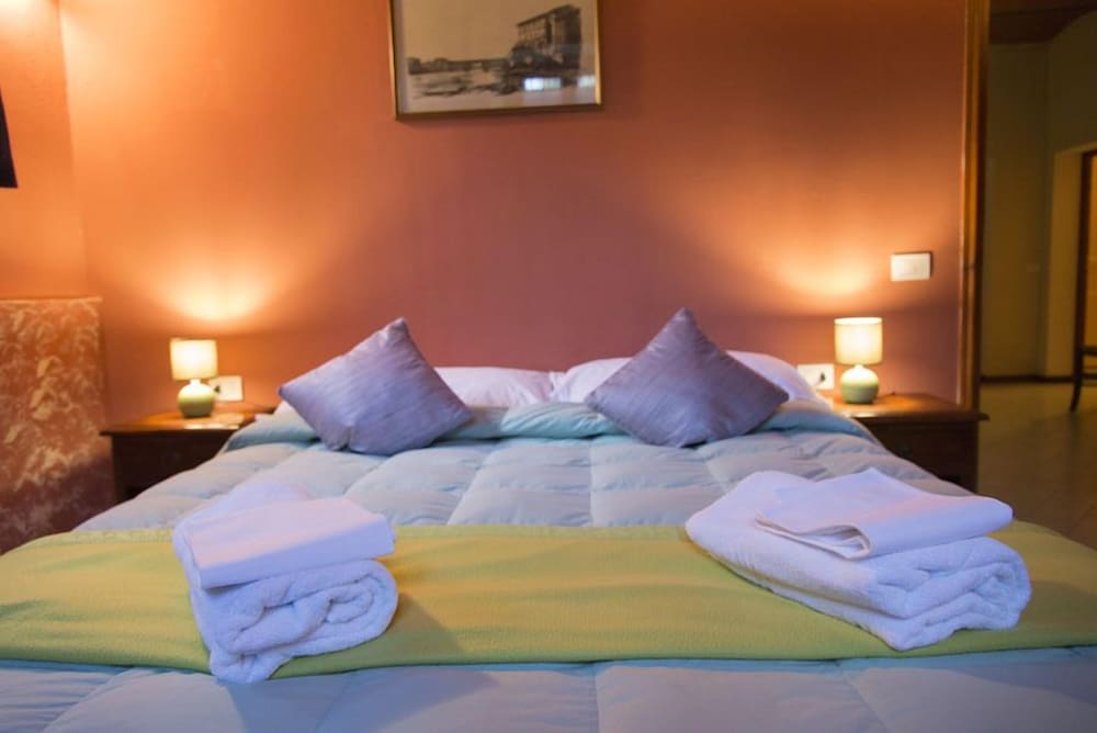 Florence Decamerone B&B