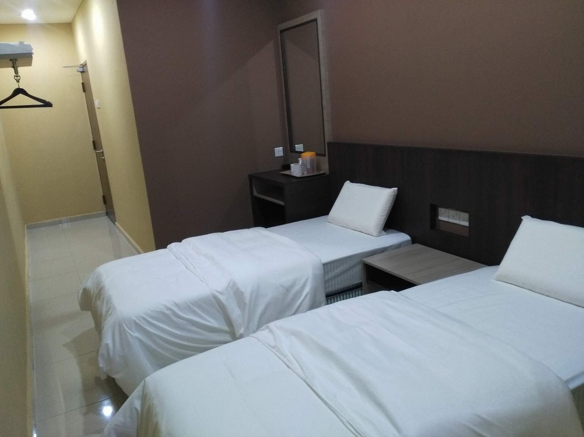 OYO 721 Silibin Times Inn Hotel