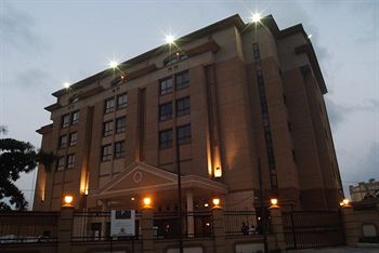 Victoria Crown Plaza