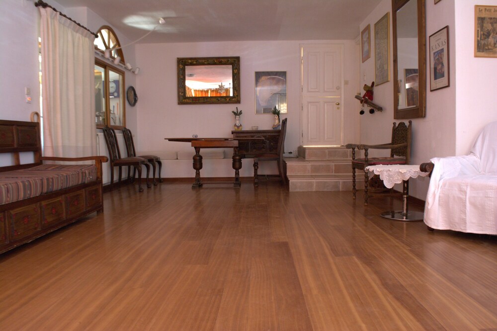 Villa Mirabello Suites