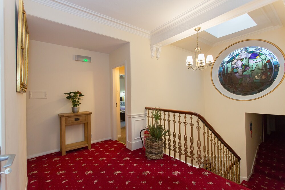 Cedars Guest House