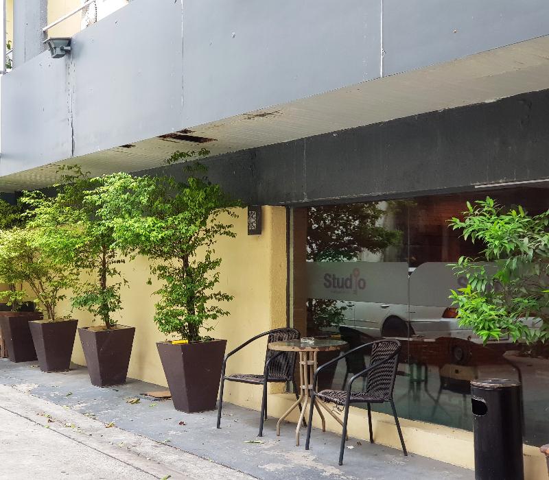 Studio Sukhumvit 18 by iCheck inn