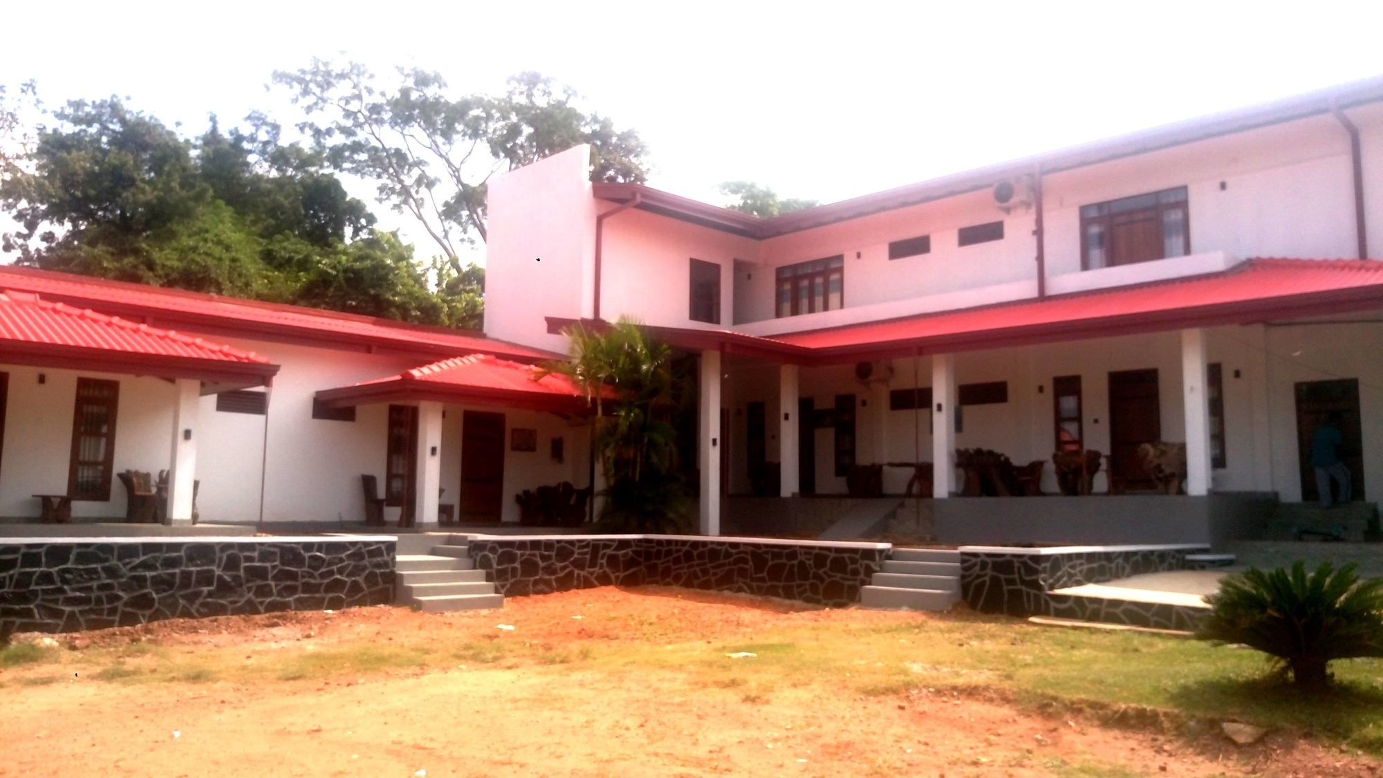 Layathraa Lake View Resort